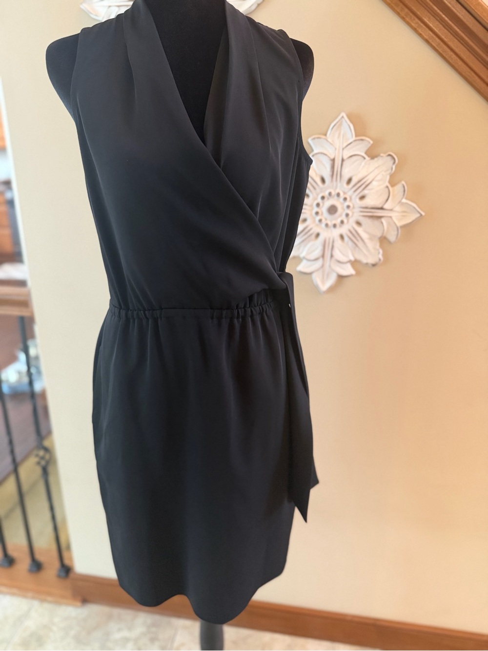 Michael Michael Kors Sleeveless Wrap Dress – Size 2 (Fits Like 2-4) – EUC - Picture 3 of 6